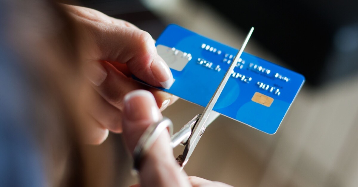 クレジットカードの正しい処分方法とは？対象となるカードやおすすめのカードも紹介